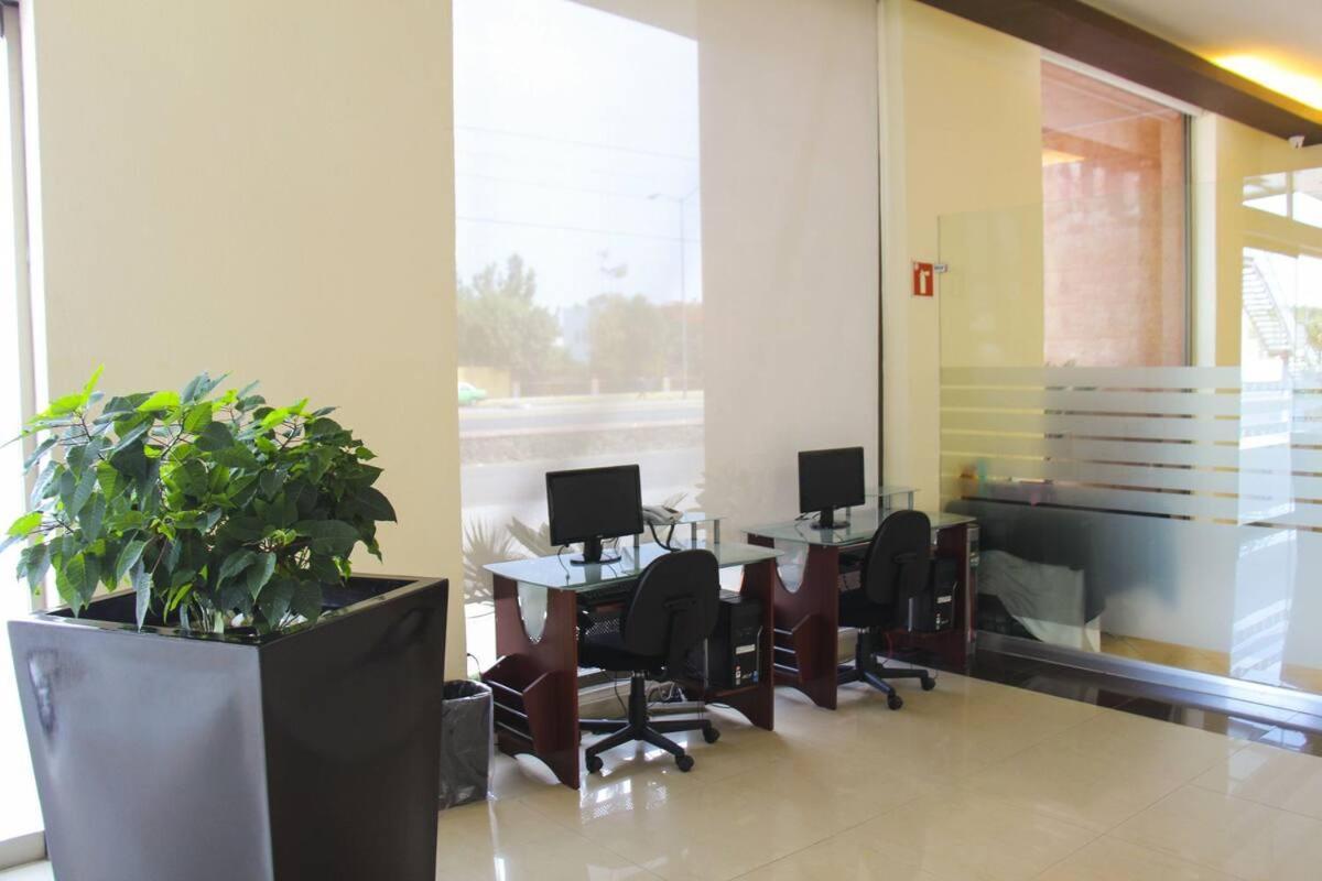 סלאיה Hotel Soleil Celaya מראה חיצוני תמונה