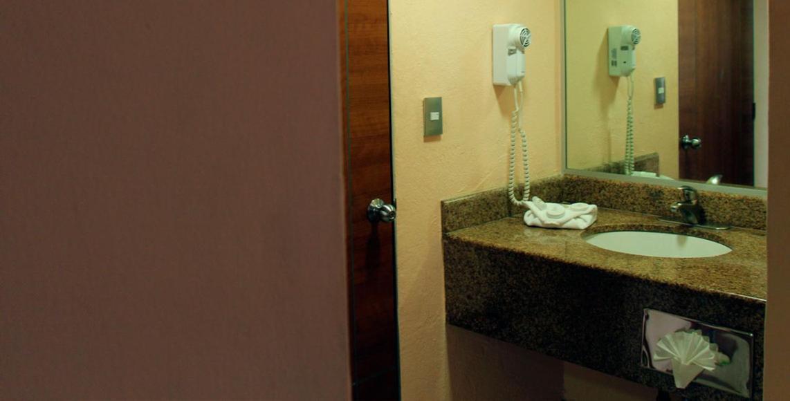 סלאיה Hotel Soleil Celaya מראה חיצוני תמונה